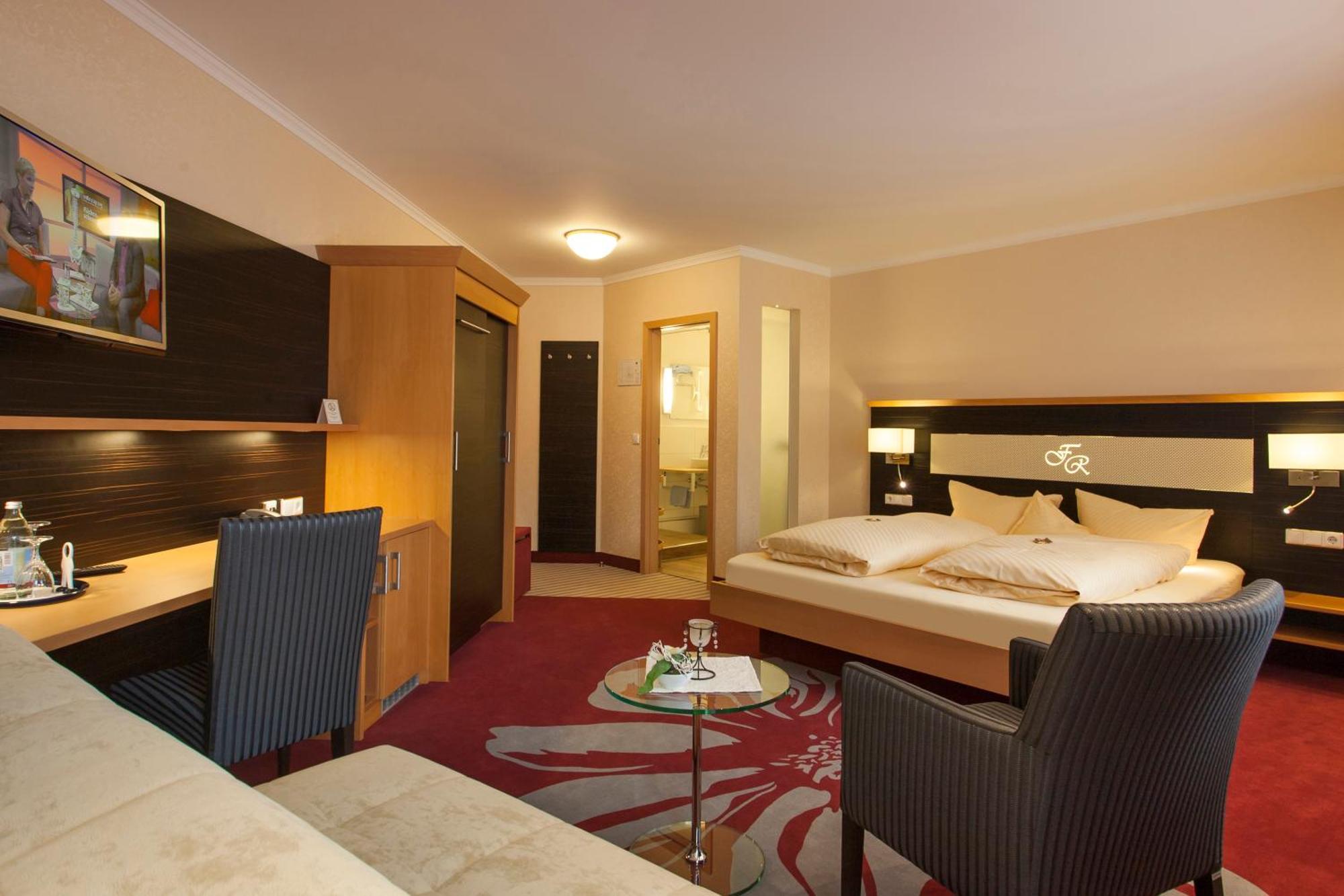 Forellenhof Roessle Hotel & Restaurant Lichtenstein  ภายนอก รูปภาพ