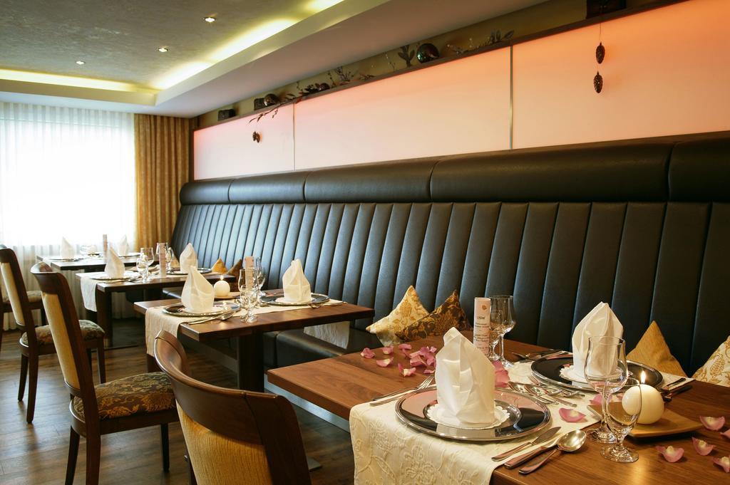 Forellenhof Roessle Hotel & Restaurant Lichtenstein  ภายนอก รูปภาพ